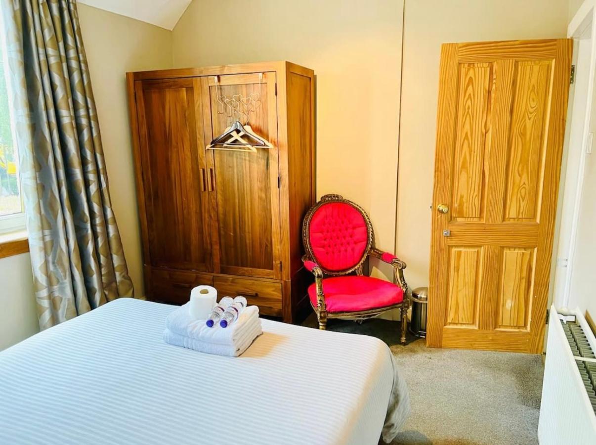 Leith Walk Villa Budget Guest House เอดินบะระ ภายนอก รูปภาพ