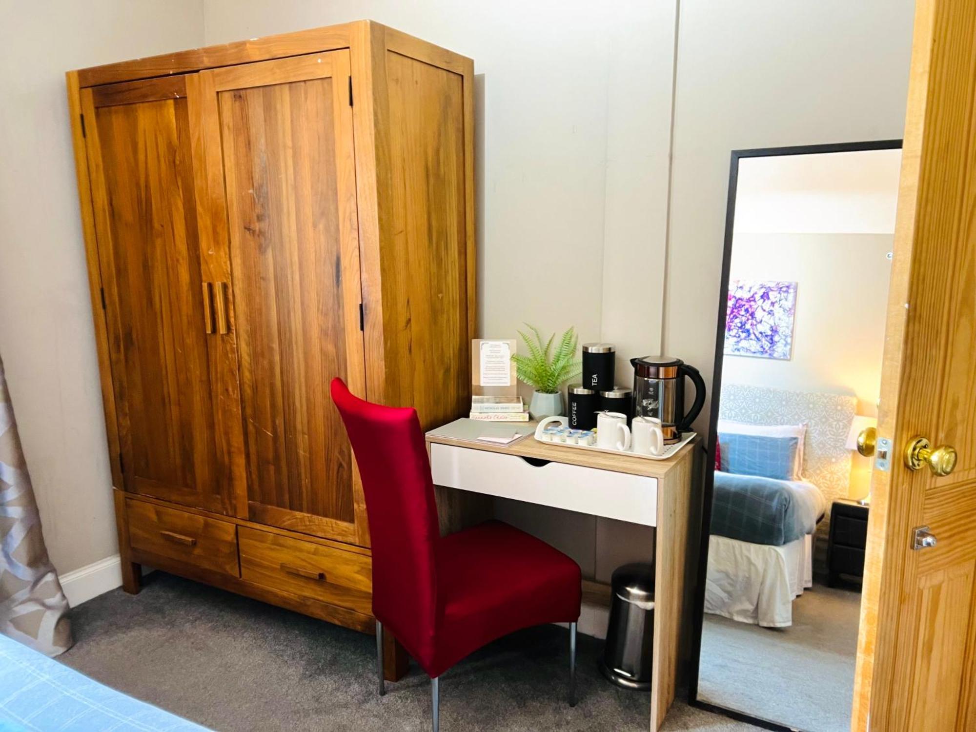 Leith Walk Villa Budget Guest House เอดินบะระ ภายนอก รูปภาพ